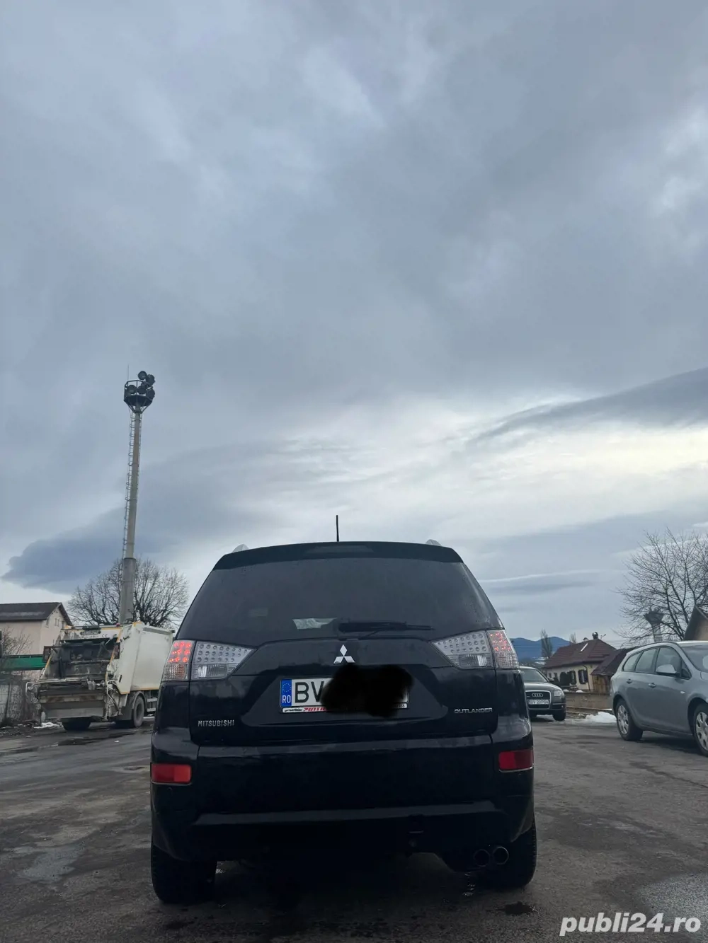 Vand Mitsubishi Outlander 2008