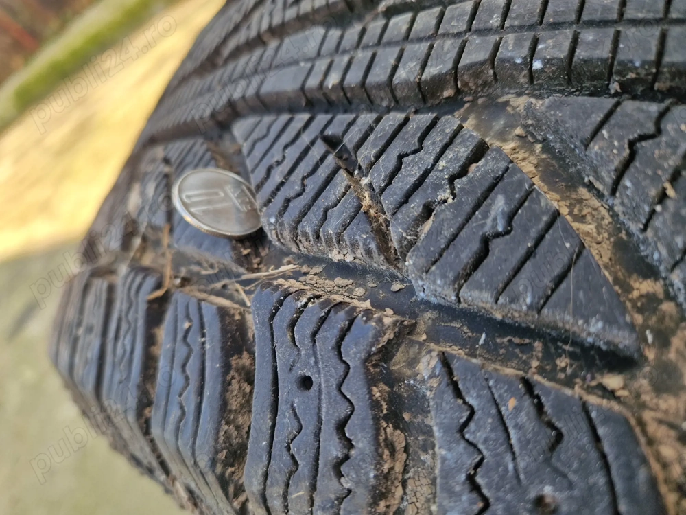 Roti iarna Duster 215.65 R 16
