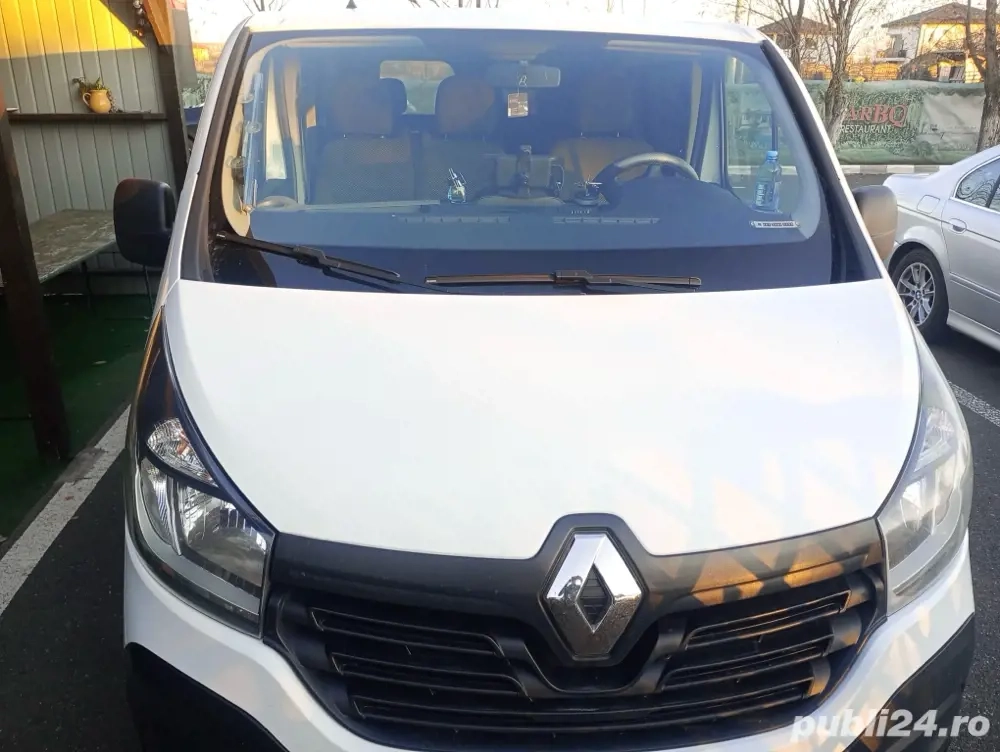 Renault Trafic 8+1