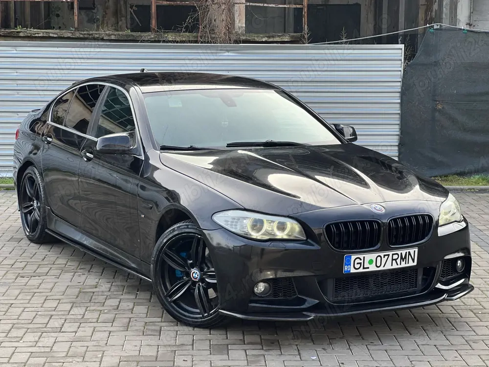 BMW Seria 520d F10 - Automat   Pachet M   Harman & Kardon