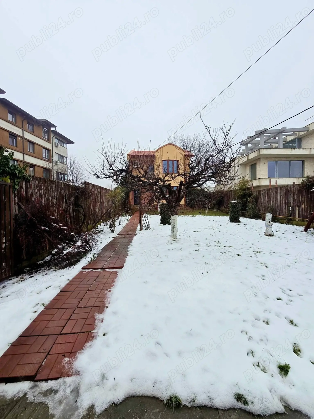 Vilă Individuală Strada Spicului, 4 Camere ,teren cca 370 mp   Fundeni 