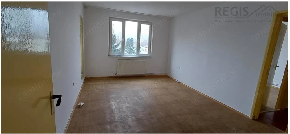 Apartament 2 camere ,etaj intermediar,Calea Bucuresti