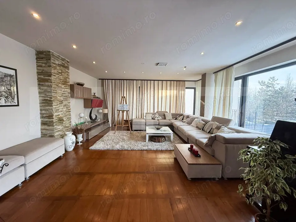 Vilă de Lux în Europa | Panoramă Superbă