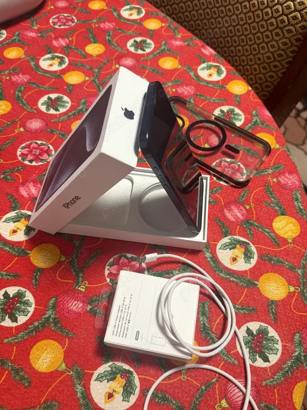 Vand iphone 15 pro max impecabil 