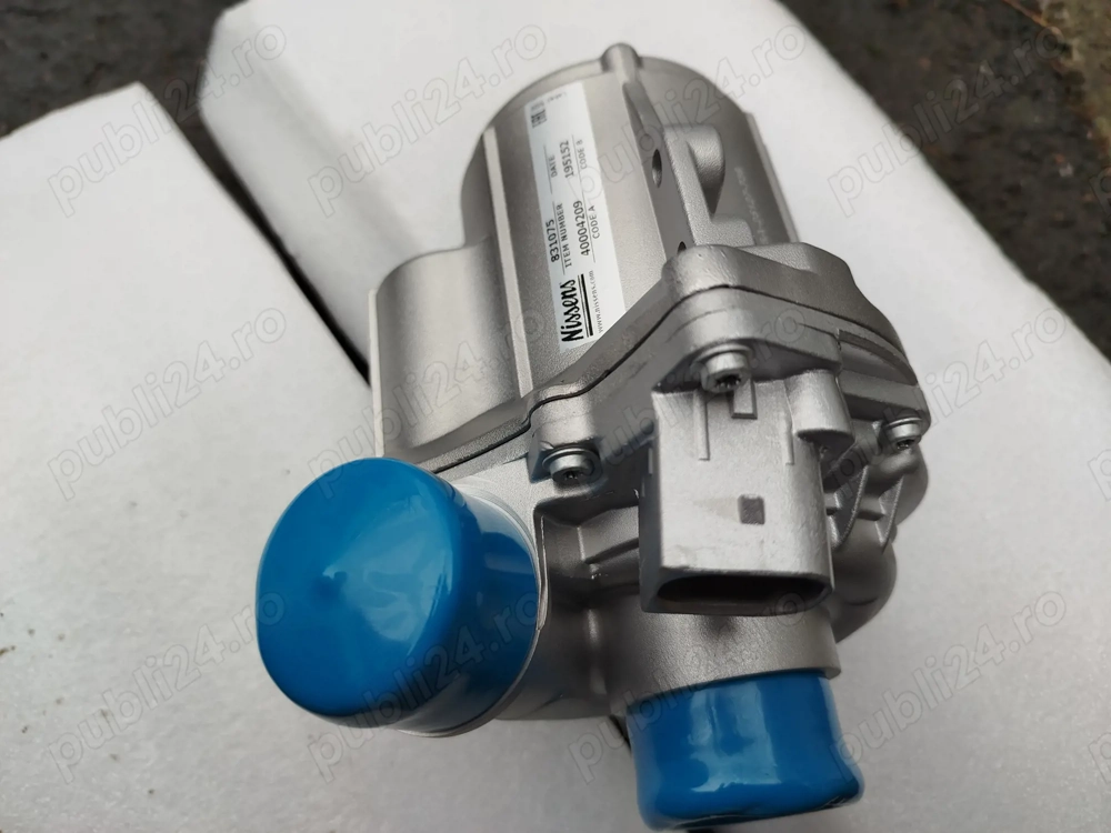 Pompă de apă BMW, Nouă,Cod 831075 Nissens 