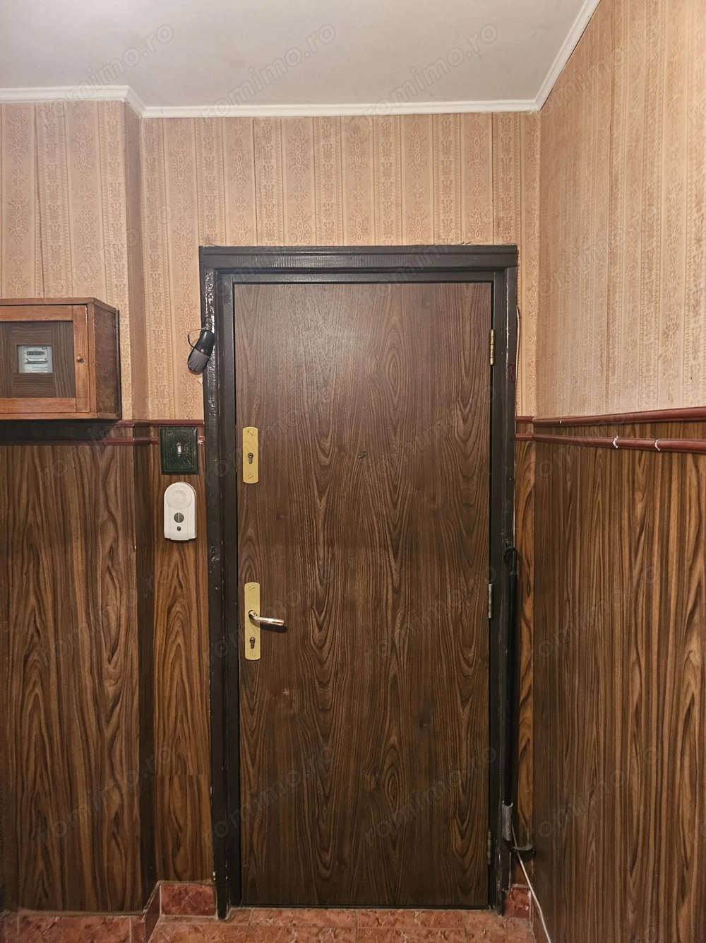 Aleea Zavideni, Titan Policlinica