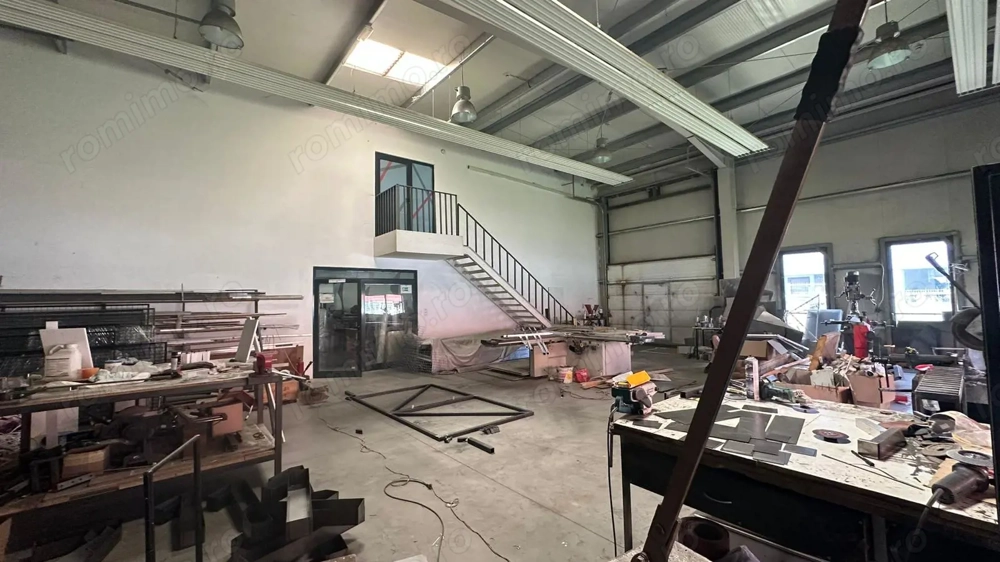 De inchiriat Hala si birou, parter, 175 mp, pentru depozitare sau productie, zona Torontalului