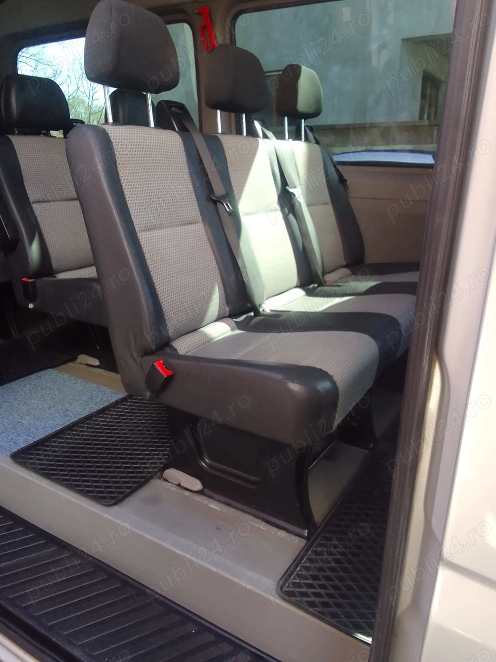 Vând husă banchetă Sprinter 906