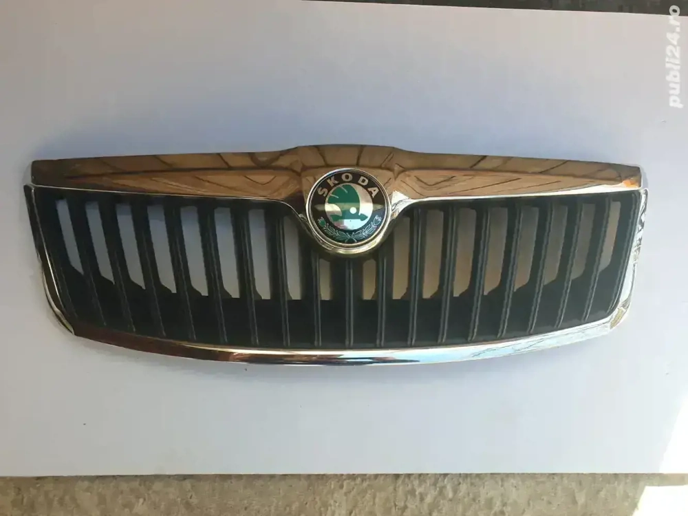 vand trager Skoda Octavia 2 si grila fata