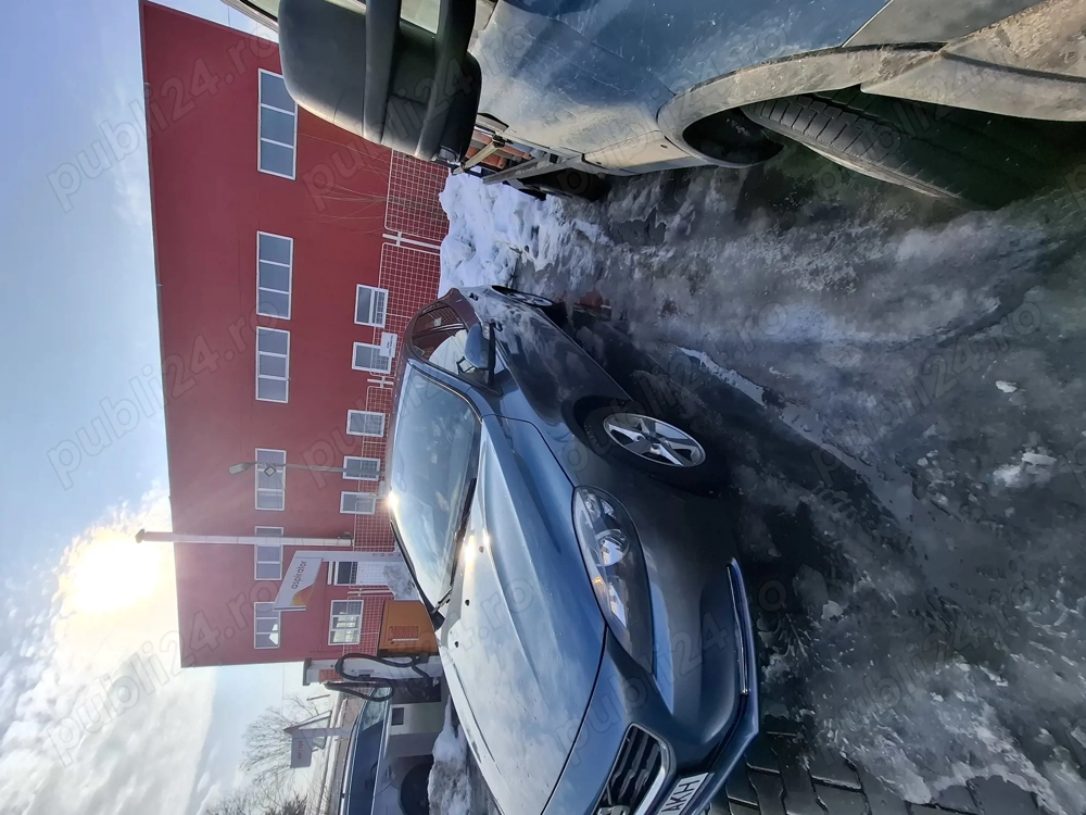 Vând Volvo v40 2014 