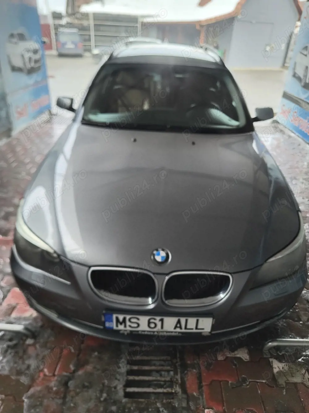 vand BMW seria E61 matriculat stare buna de funcționare 