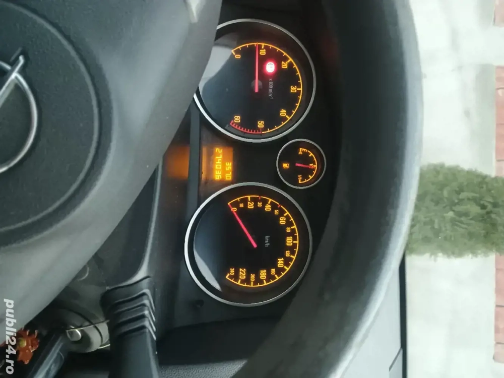 vând Opel Astra H 1,9 CDTI 