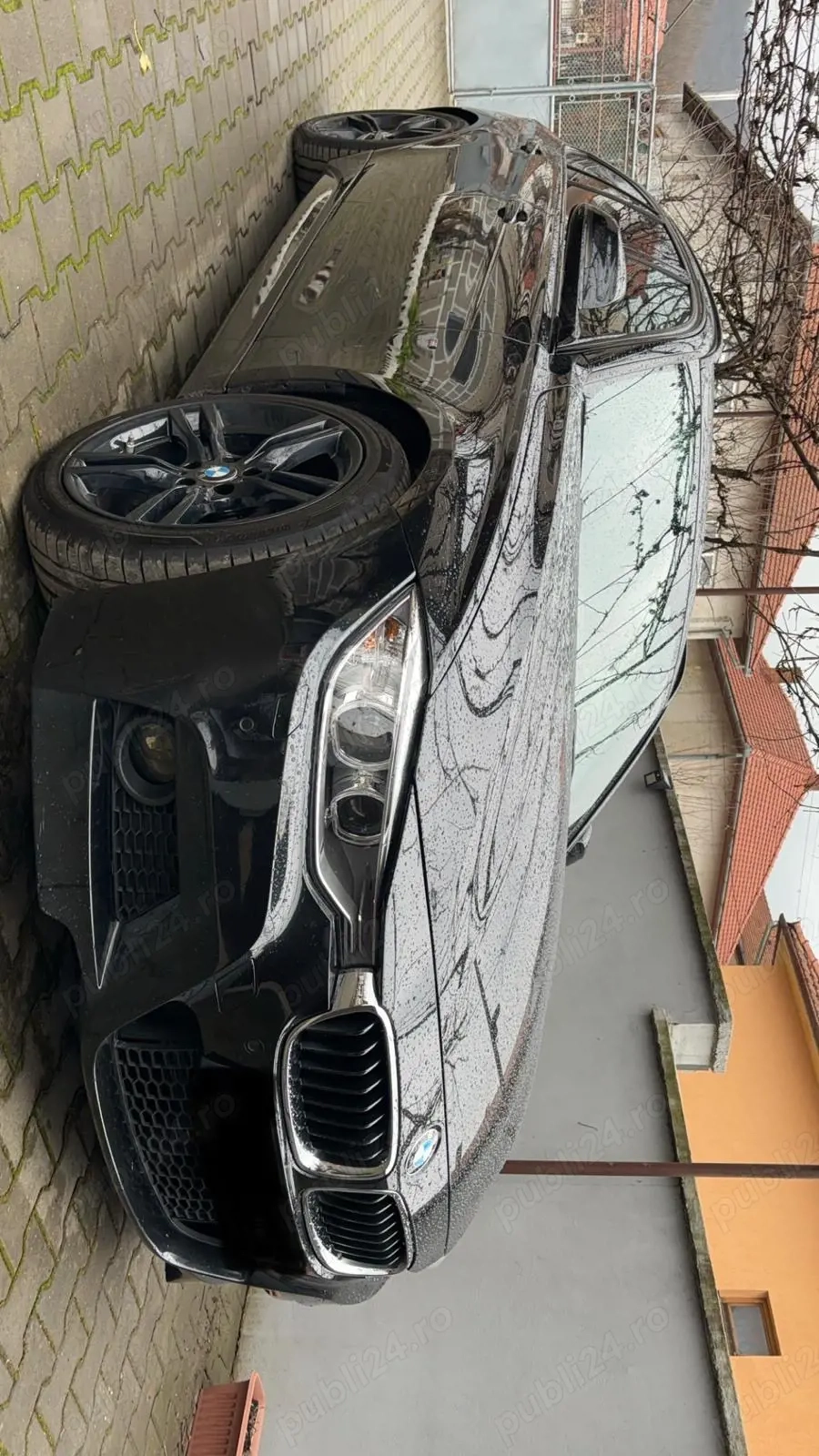 Vând BMW Seria 3 318d, motor diesel economic și fiabil 