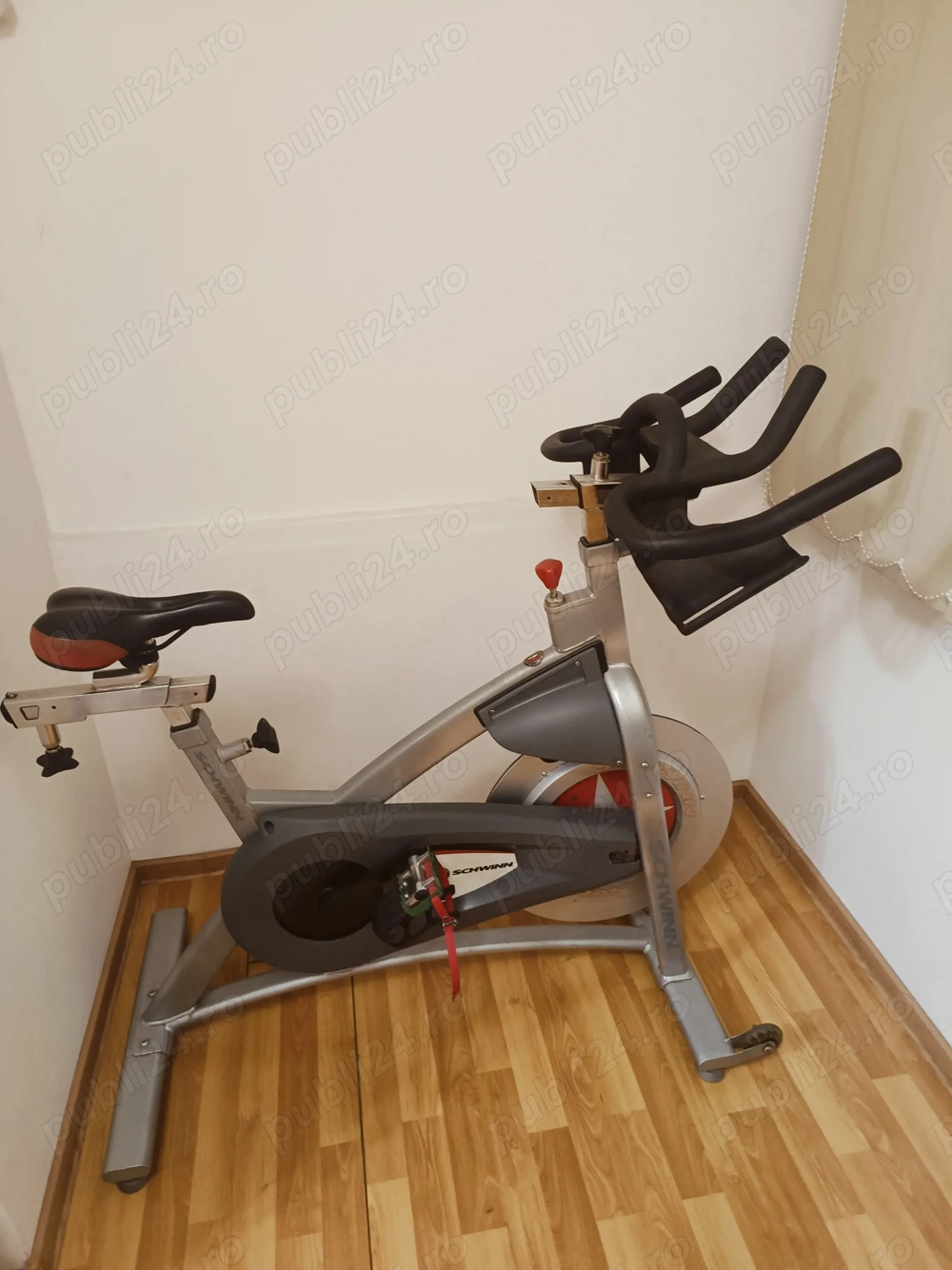 Bicicleta fitness Schwinn 