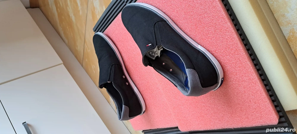 Tenisi barbati Tommy Hilfiger 45.5-46