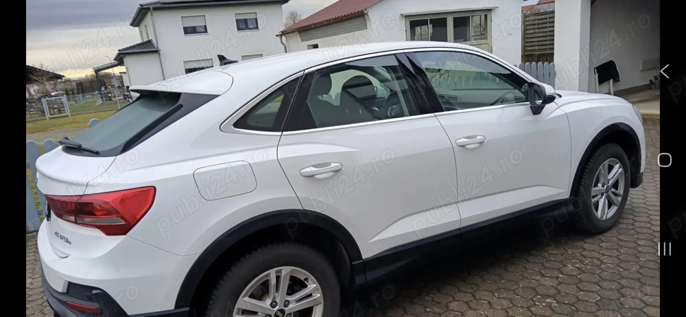 Vand un Audi Q3 Sport Plug-in Hybrid, anul 2022