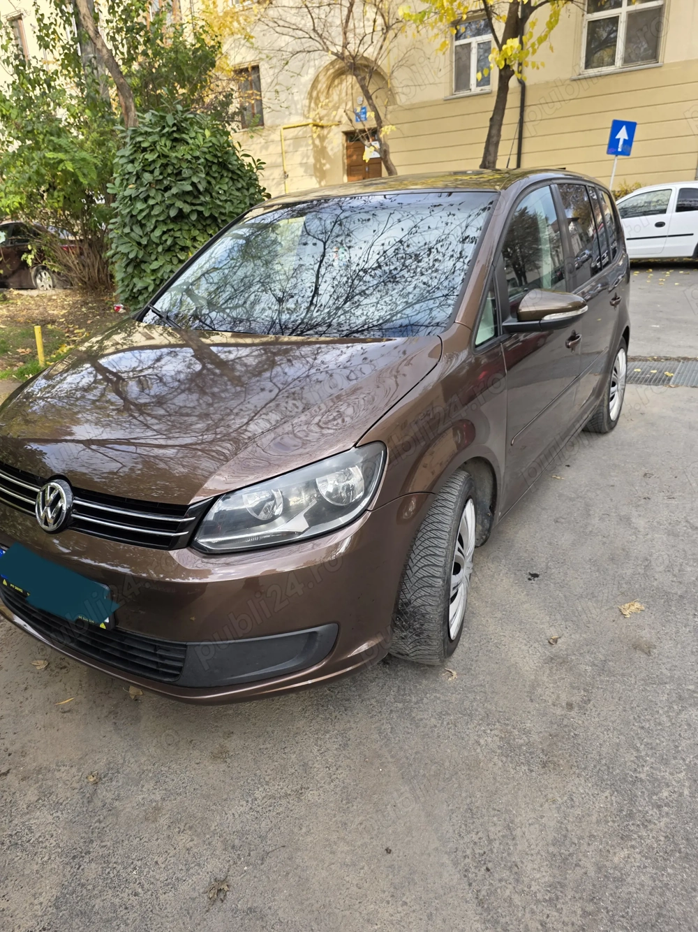 VW Touran  Automat 2.00 dissel 7 locuri 2014 140cp.