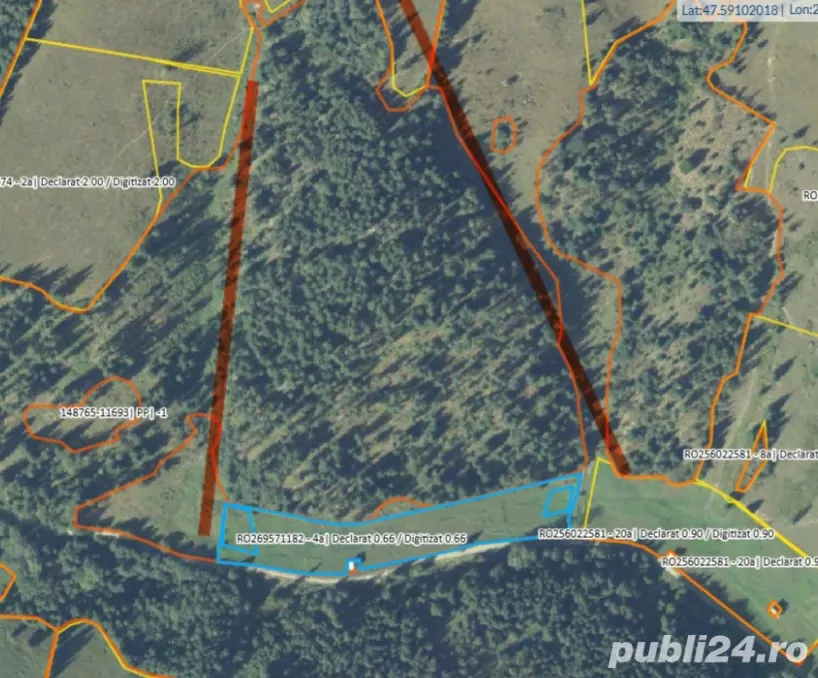 Vând teren cu padure