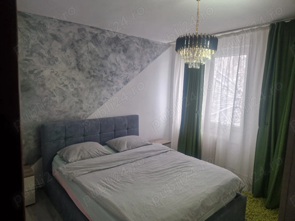 Apartament 4 camere de vânzare   Cartier Tudor, zona Macul Roșu