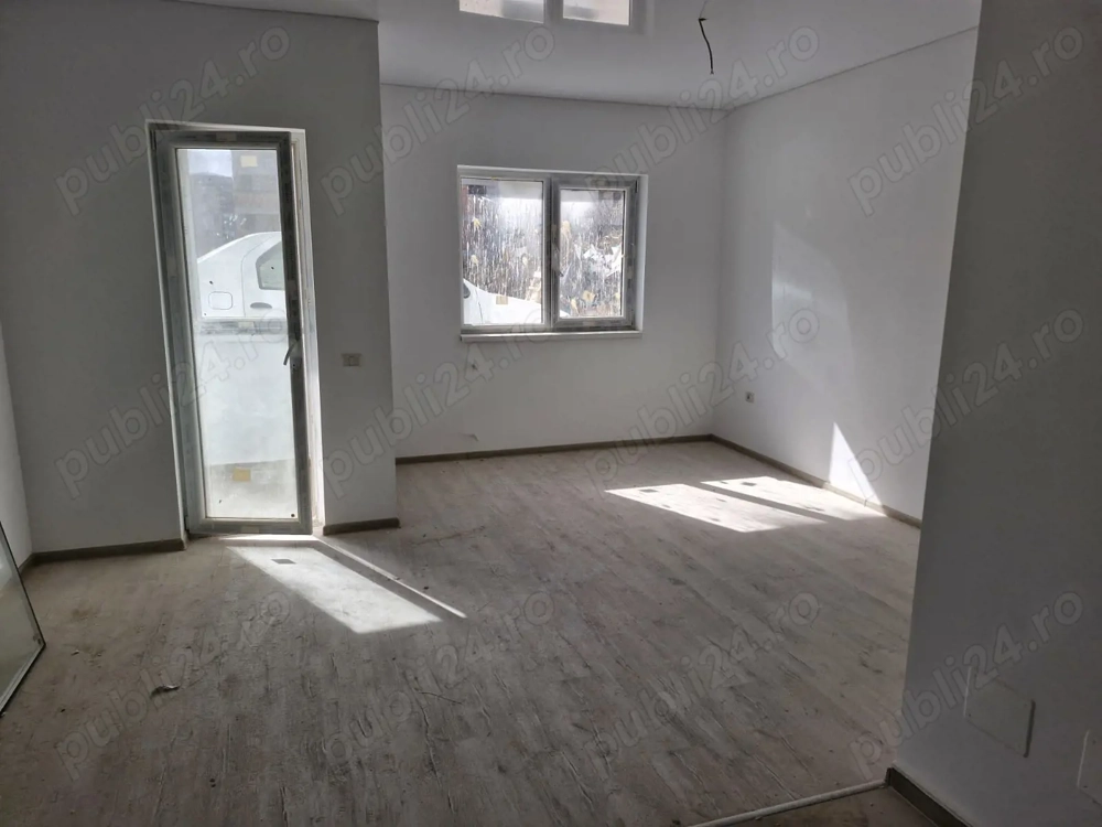 Garsoniera Chiajna demisol inalt