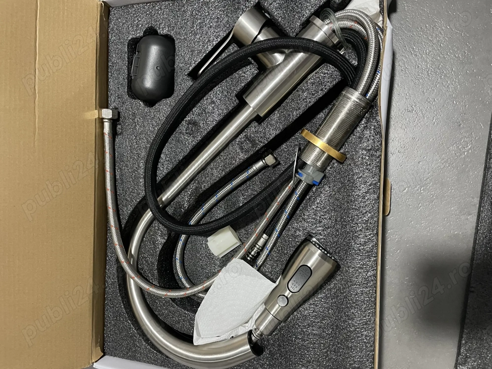 Baterie bucatarie cu pipa retractabila