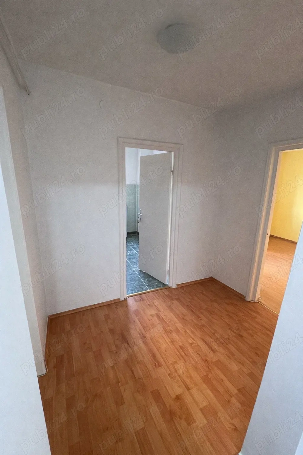 Vand apartament 3 camere   Sfantu Gheorghe
