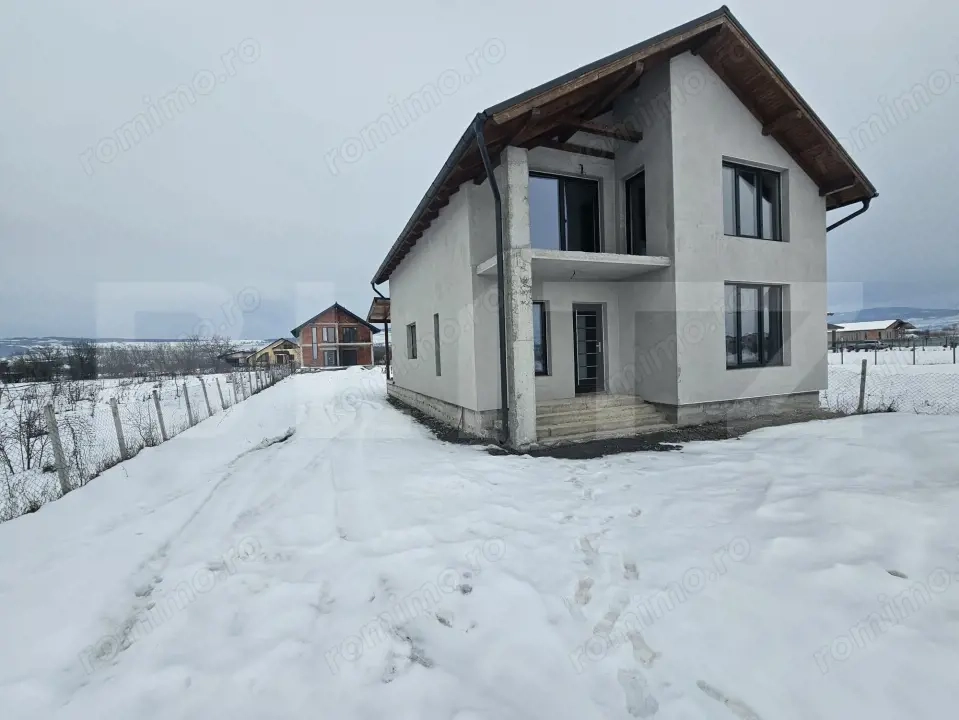 Casa semifinisata de vanzare - Jelna