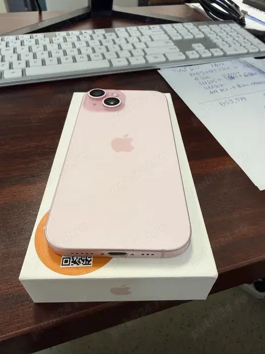 iphone 15 pink 256 GB 