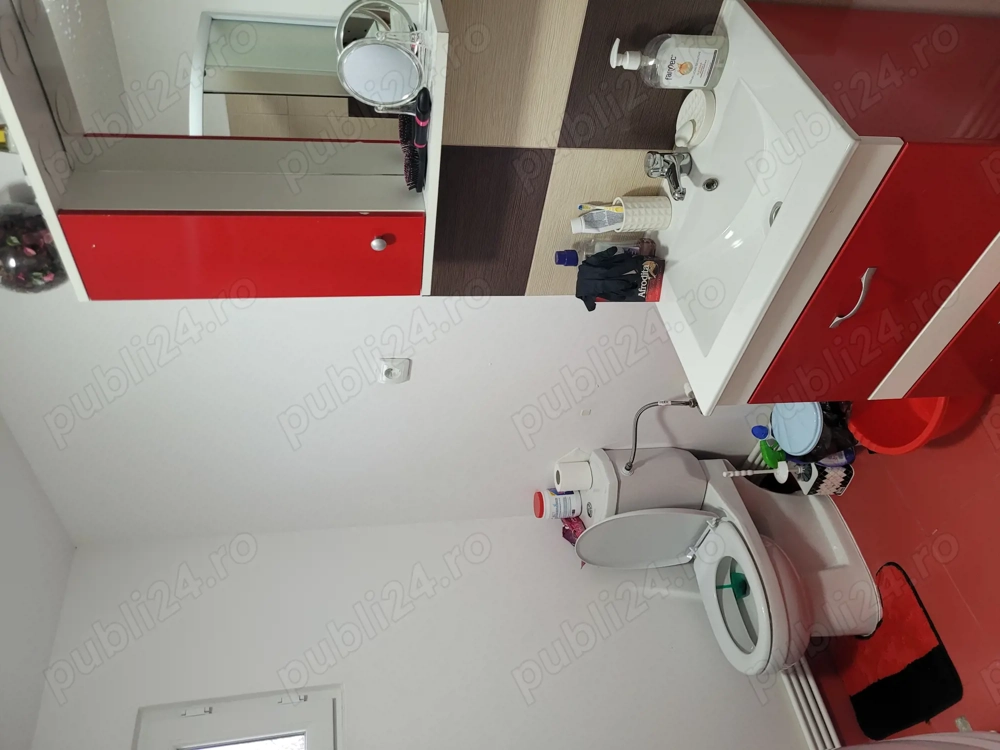 Vând casă,  nouă, mică si economa.