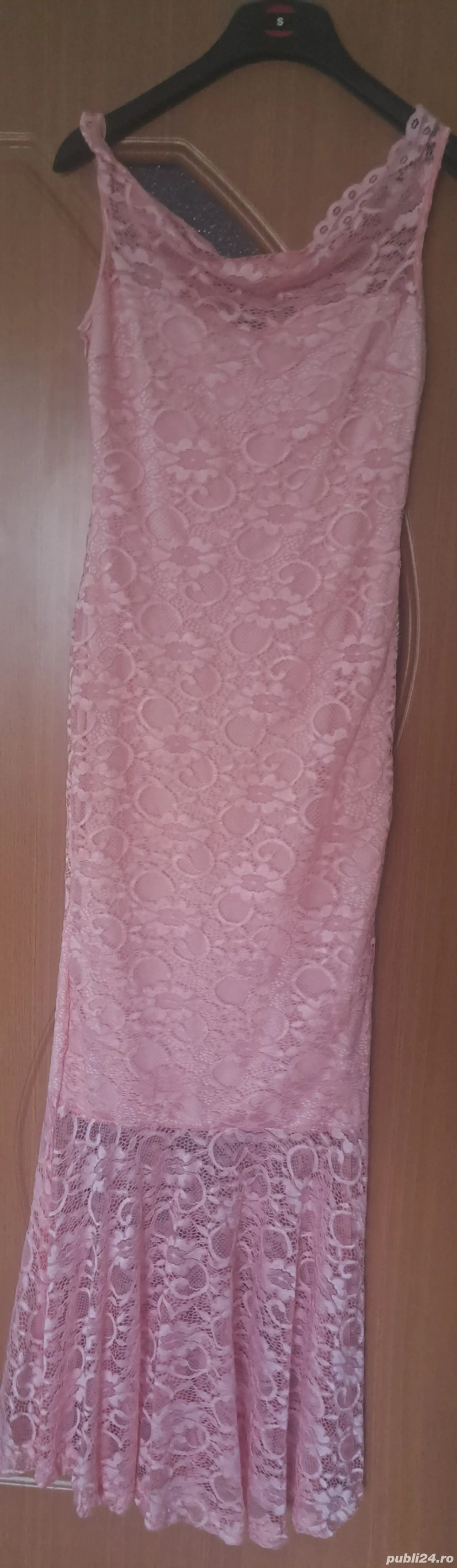 Vand rochie de seară lunga roz