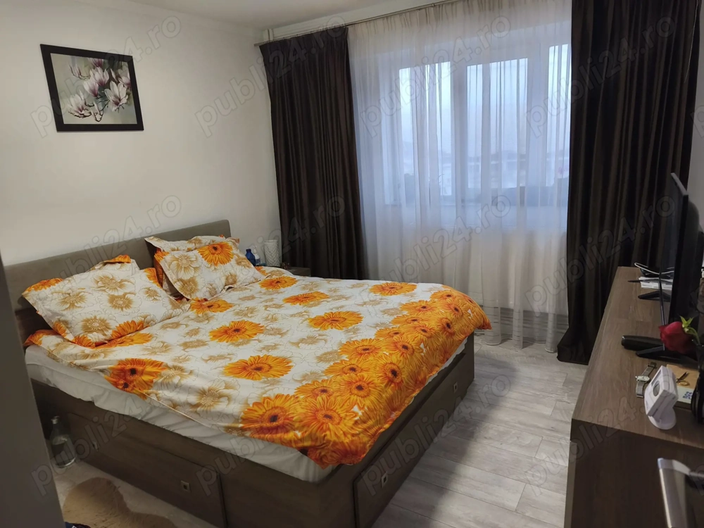 Proprietar vand apartament 4 camere 