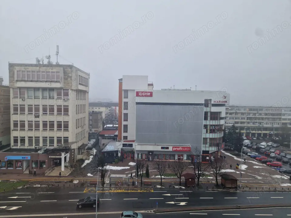 Apartament 3 camere, 69 mp, zona Ultracentral