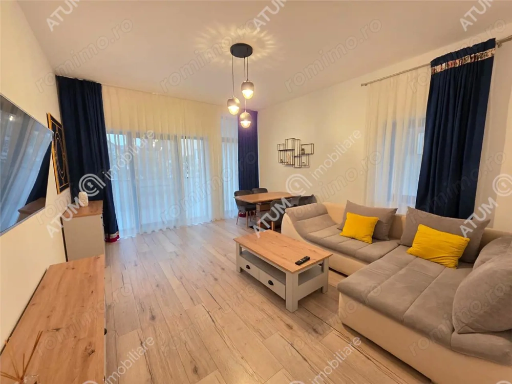 Apartament cu 3 camere decoamndate curte si terasa in zona Selimbar