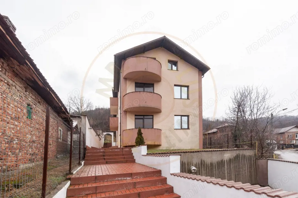 Casă spațioasă P+1+M – Izvorani, Ștefănești | Ideală pentru 2 familii!