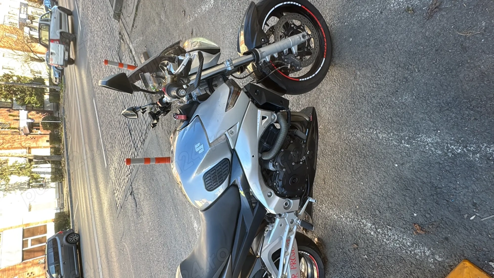 Vând Suzuki Gsr 600