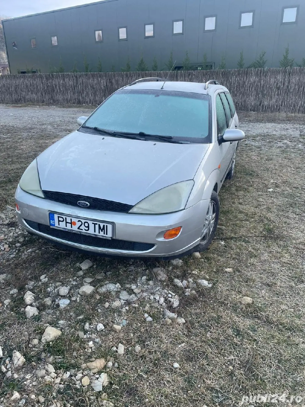 dezmembrez Ford focus mk1