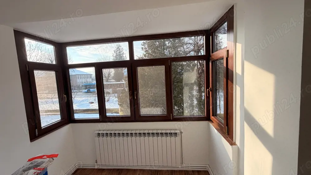 Vand Apartament 3 camere etaj 1