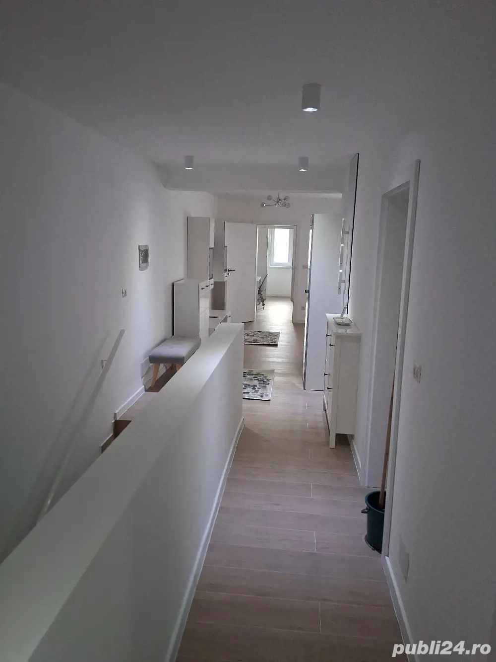 Inchiriez etaj la duplex in Dumbravita