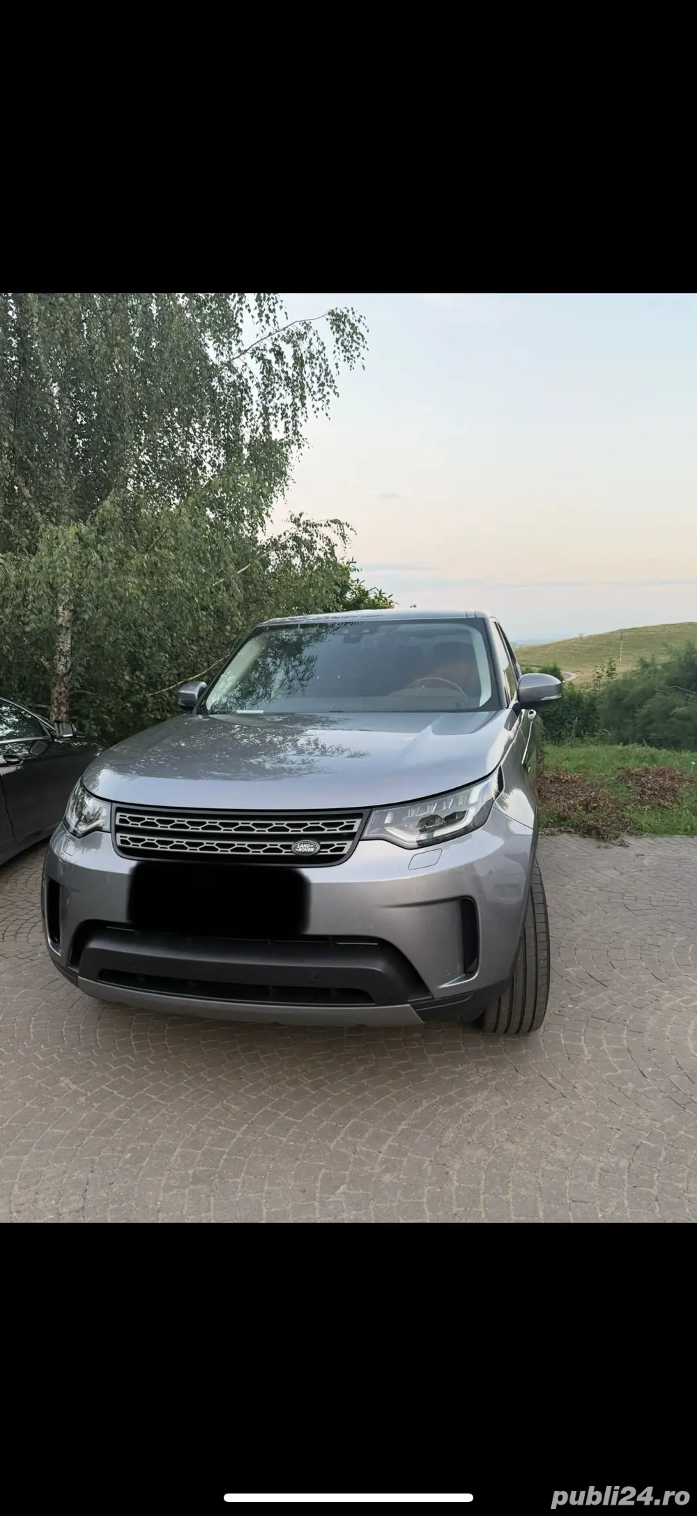 Land Rover Discovery 5
