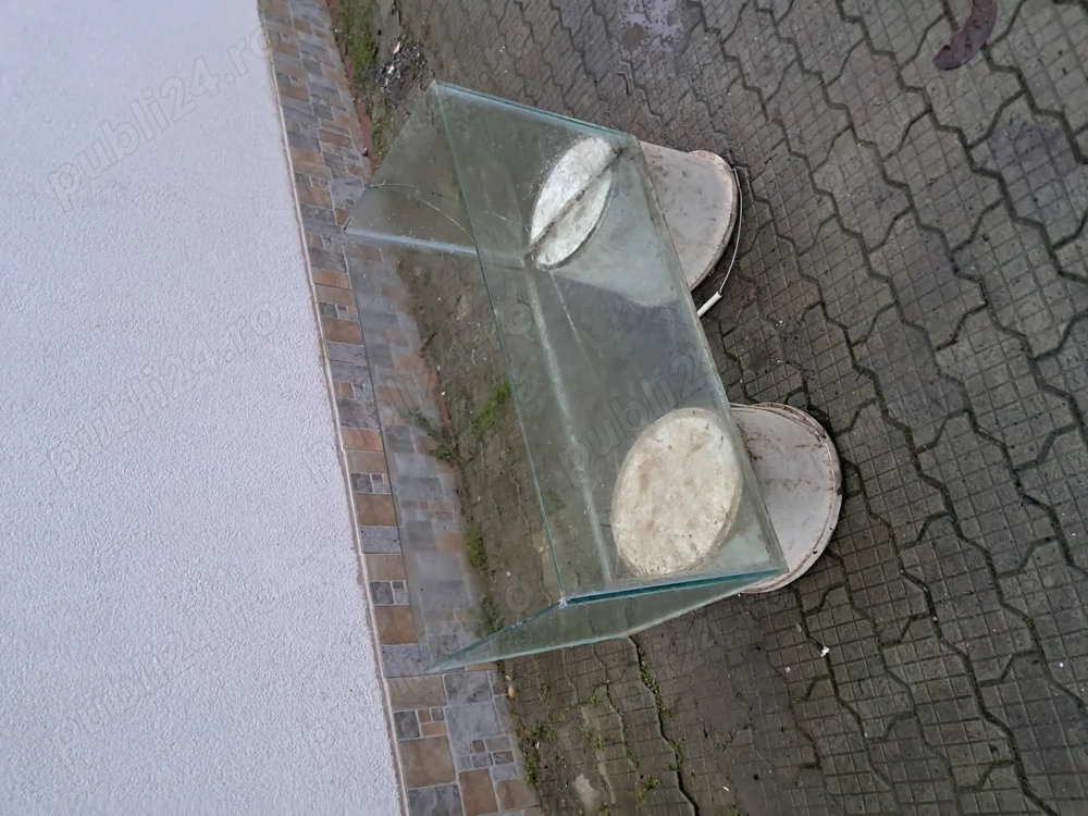 Vând 5 acvarii confecționate manual,Mari,de 100 litrii.