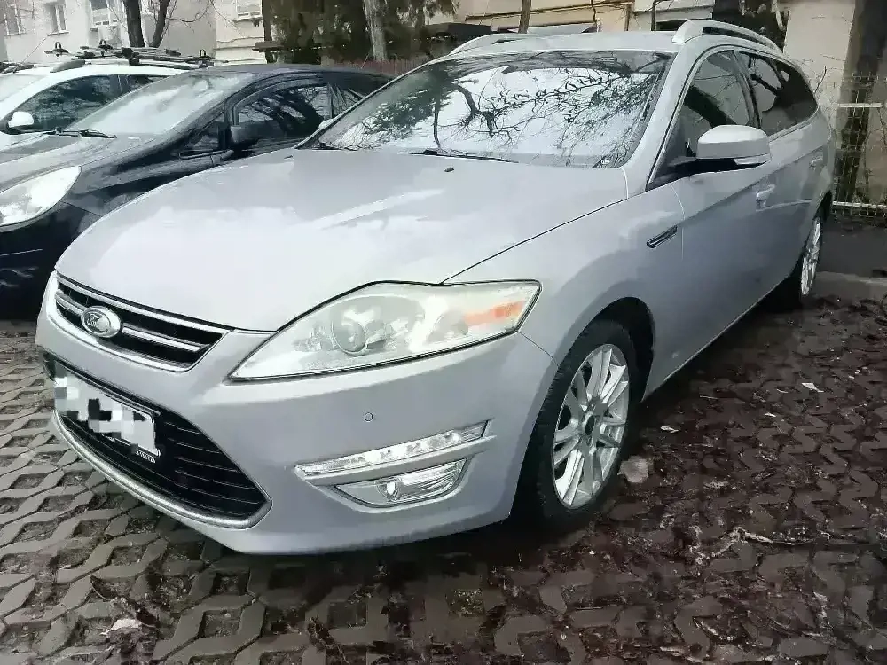 Vând Ford Mondeo MK4 