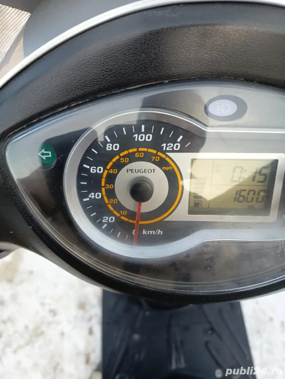 Vând scuter Peugeot 