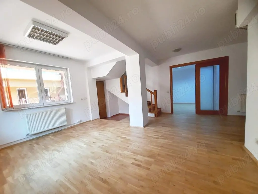 Duplex P+1, Stefan cel Mare-Mosilor-Fainari, 4 camere,104mp,bloc 2013  A4 O F