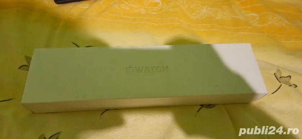 vand apple watch seria 8