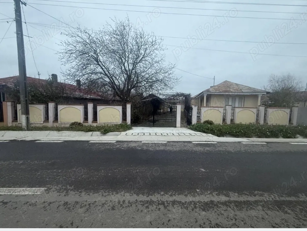 Vând casă comuna Cosmesti 