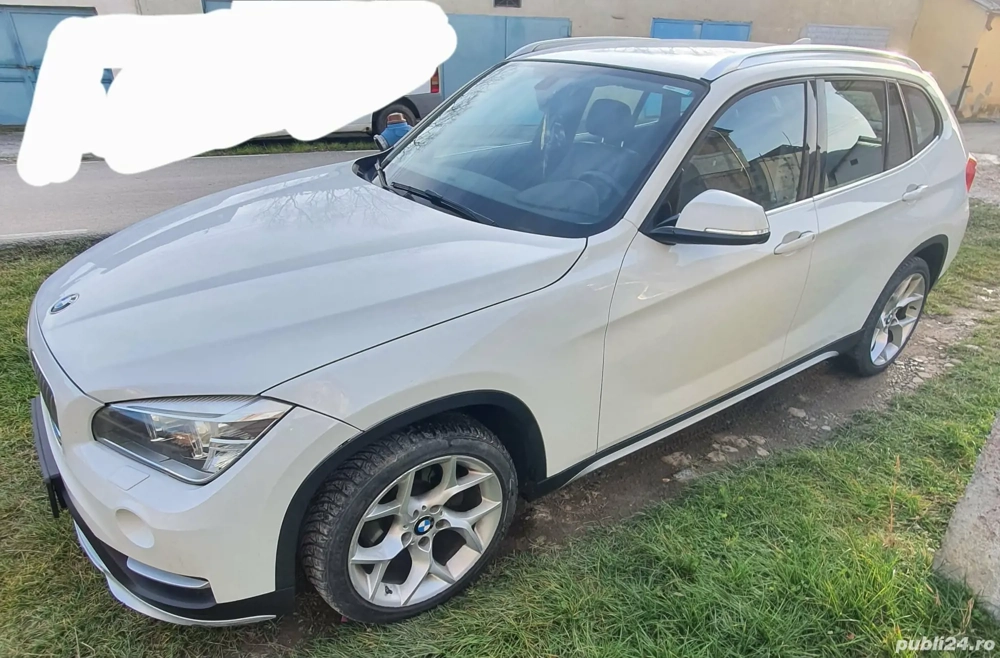 Vând BMW X1 2014 varianta XLine