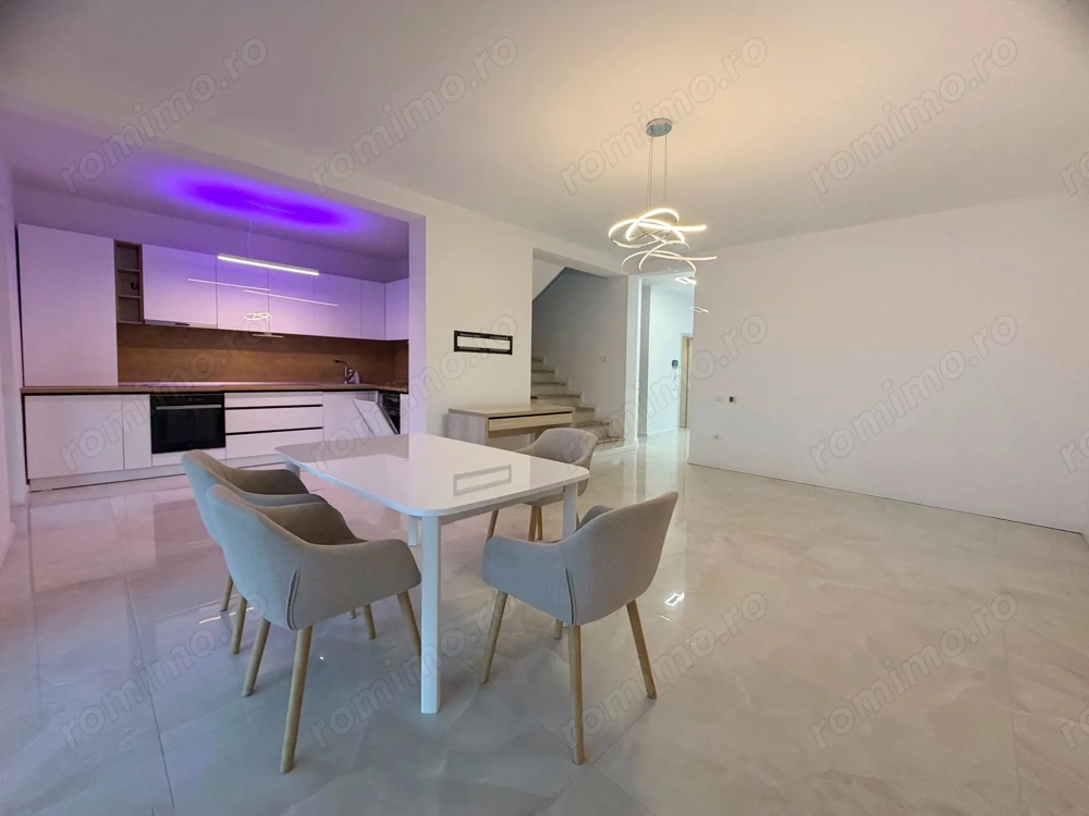 Casa Tip Duplex Despartita de Garaj - Teren 380 mp