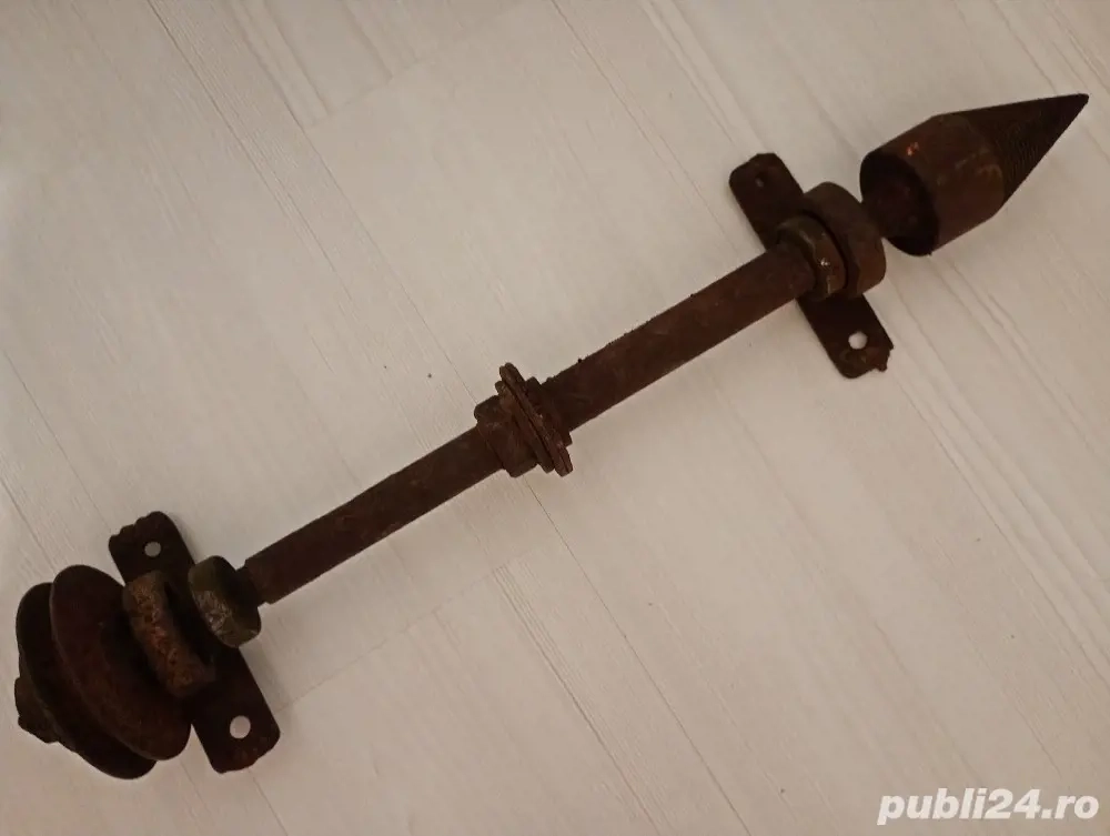 Crăpător lemne cu con!