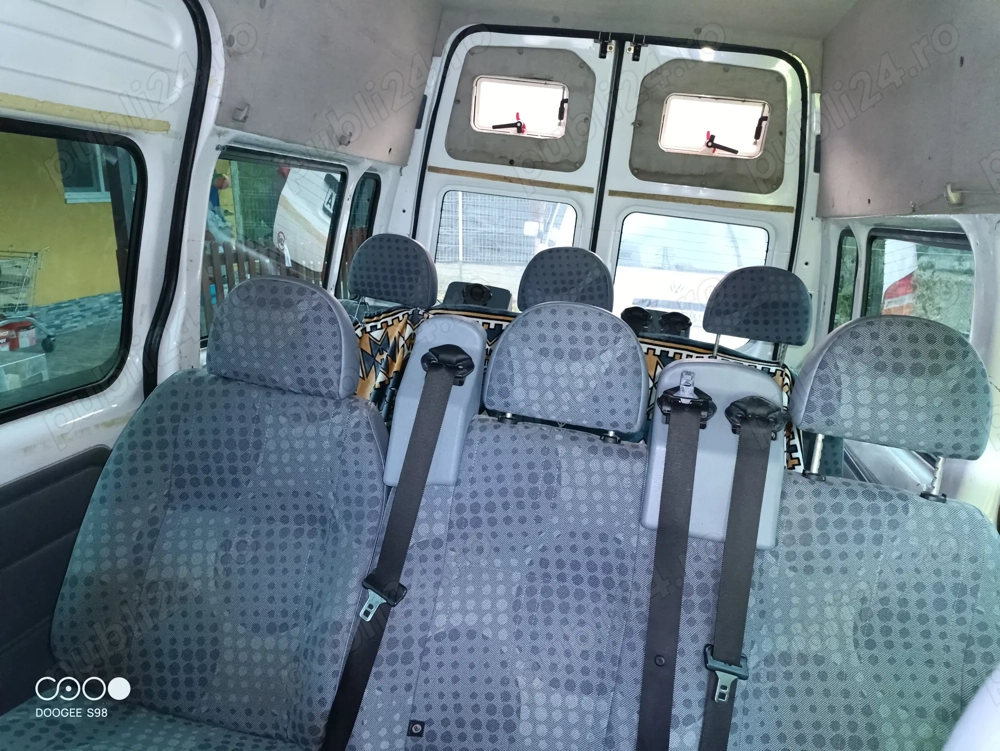 Vind său schimb Ford.