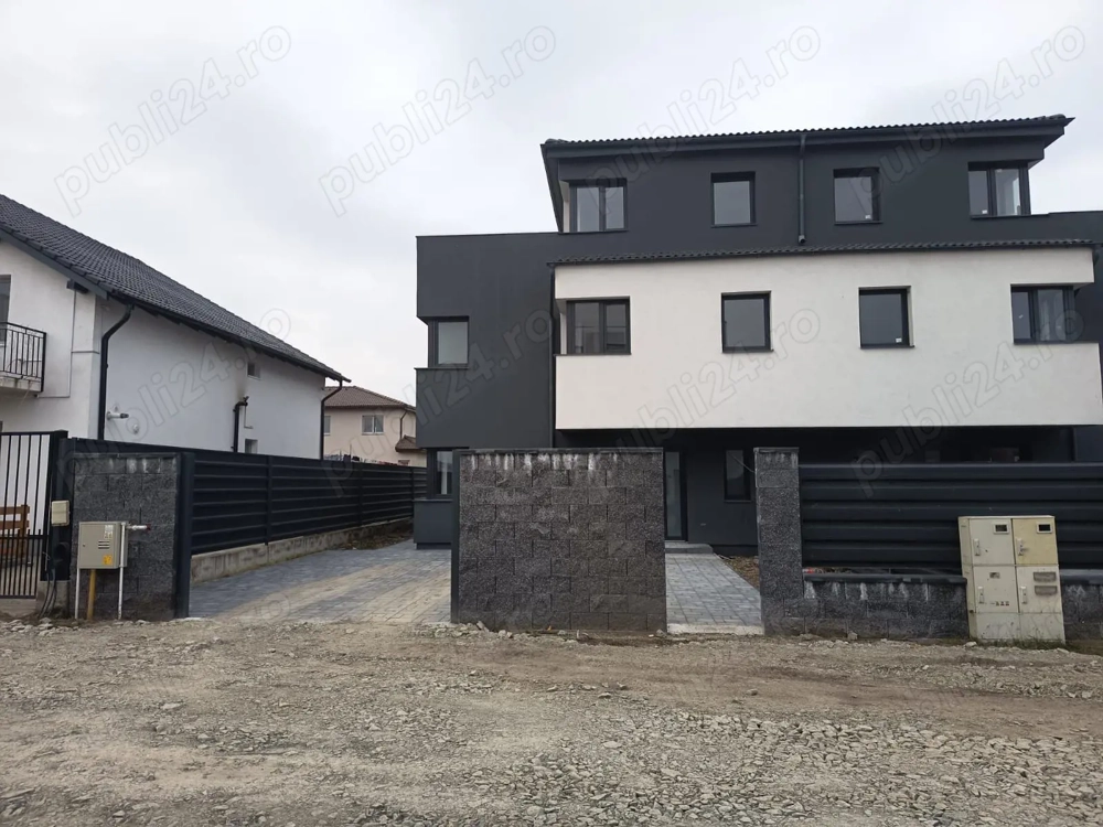 Penthouse duplex 165 mp utili, terasă 27 mp, zonă liniștită